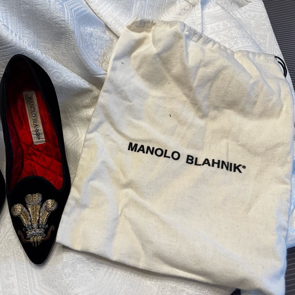 Manolo Blahnik Black Velvet Embroidered Heels